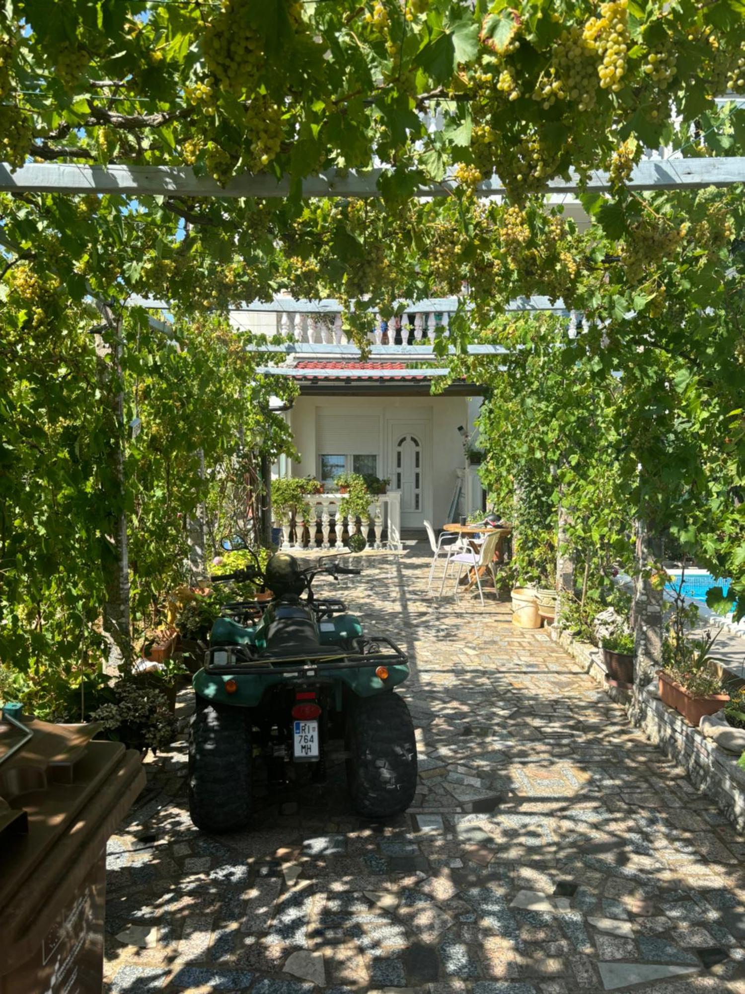 Villa Julian & Juliana Krk Town Buitenkant foto